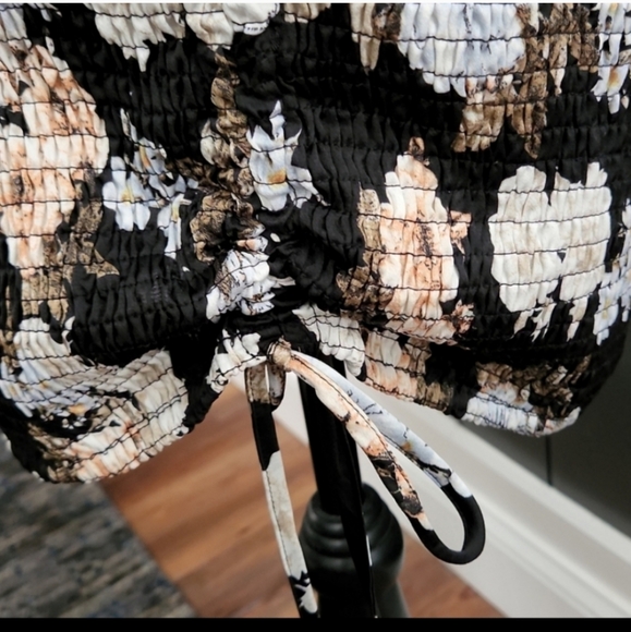 Mable Smocked Floral Dress - Picture 3 of 10